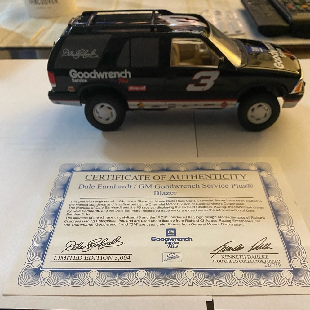 Dale Earnhardt # 3 , GM GoodWrench, 1999 Chevy Blazer